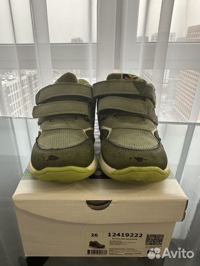 Кроссовки детские