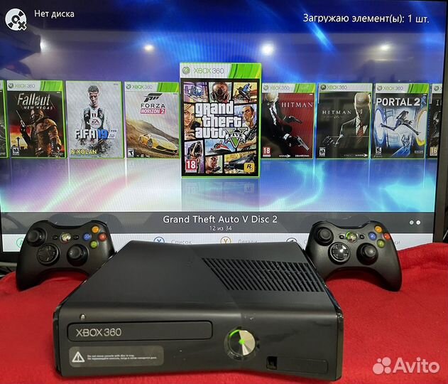 Xbox 360 с 2 геймпадами прошитый с играми