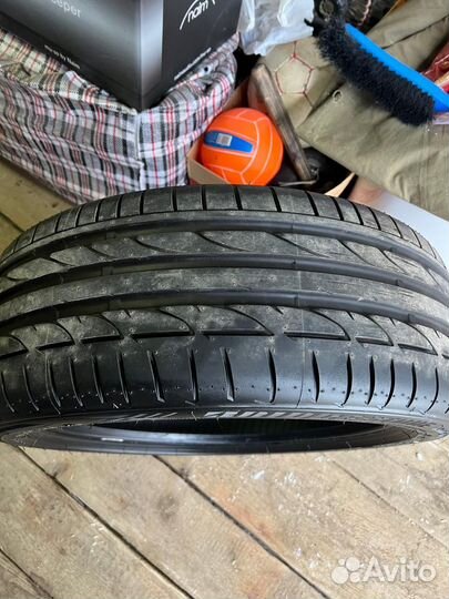 Bridgestone Potenza S001 225/45 R18 и 255/40 R18 Y