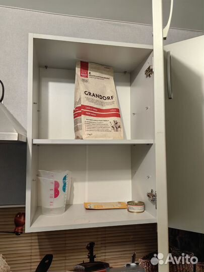 Кухонный навесной шкаф