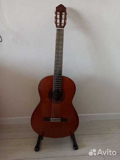 Классическая гитара yamaha c40