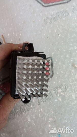 Резистор отопителя Опель Астра J