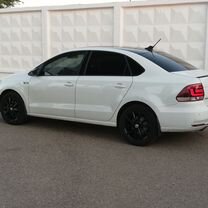 Volkswagen Polo 1.6 AT, 2019, 220 000 км, с пробегом, цена 1 240 000 руб.