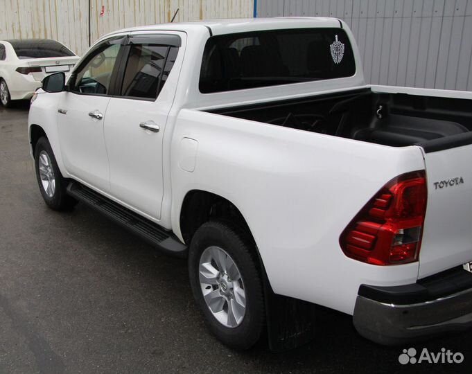 Пороги / подножки toyota hilux
