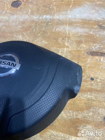 Подушка безопасности водителя Nissan X-Trail NT31