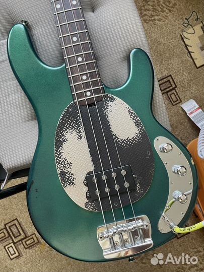 Music man SUB bass USA