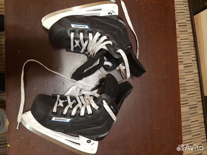 Коньки хоккейные детские