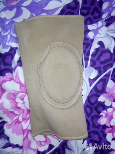 Наколенник ортопедический