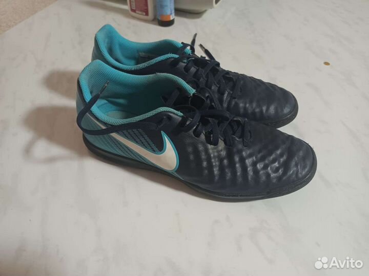 Футбольные бутсы Nike Magistax Onda II р40,5EUR