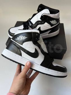 Nike air jordan 1 mid