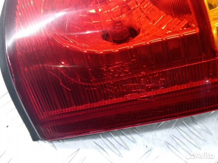 Фонарь задний левый для Opel Zafira A 93175677