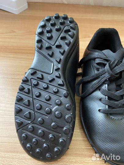 Продам бутсы Demix