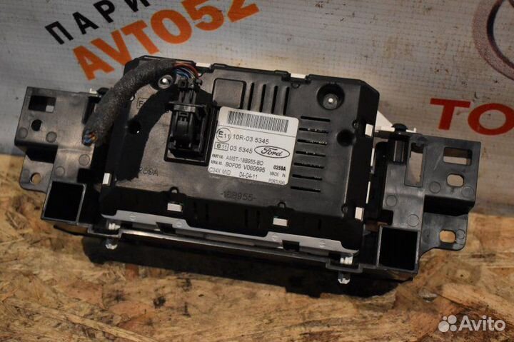 Дисплей информационный Ford Focus 3 поколение