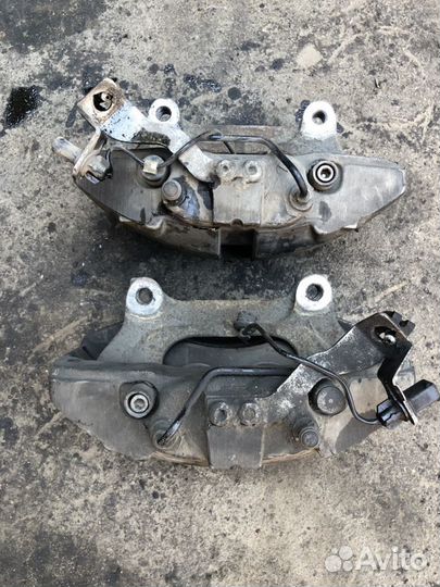 Суппорта передние Audi A8 D3 4E0615123 4E0615124