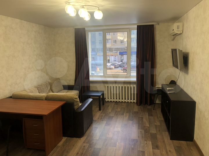 1-к. квартира, 42 м², 2/5 эт.