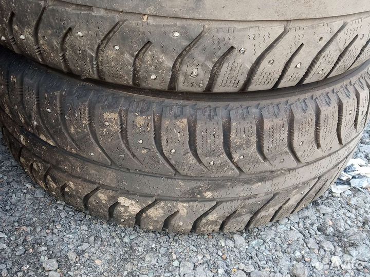 Bridgestone Ice Cruiser 7000 205/60 R16