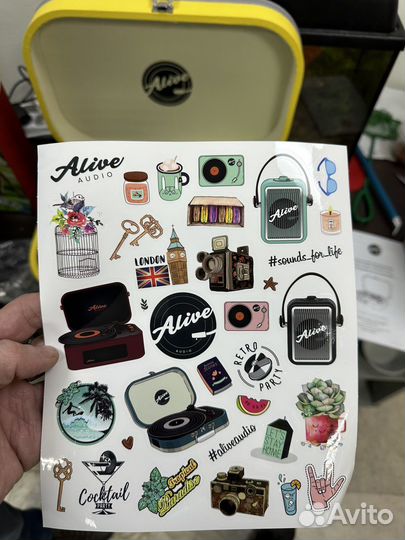 Виниловый проигрыватель vintage с bluetooth