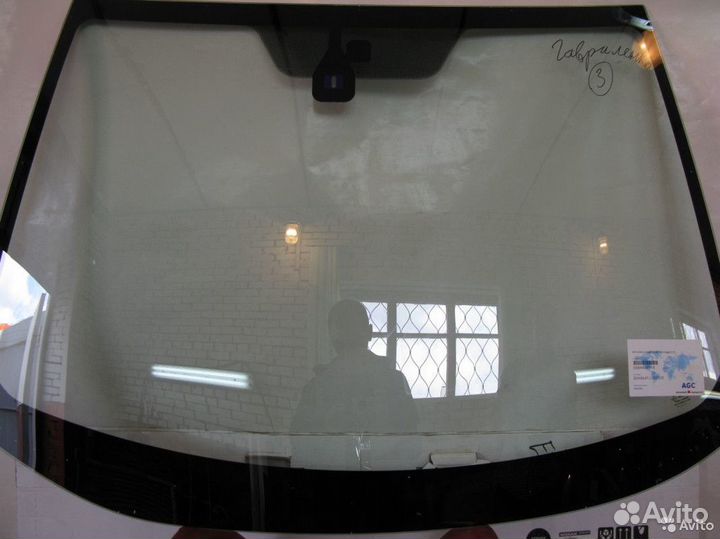 Стекло заднее на Kia Rio 2