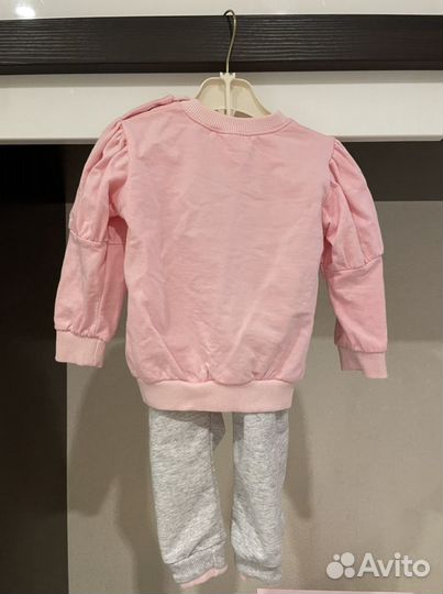 Продам Спортивный костюм для девочки