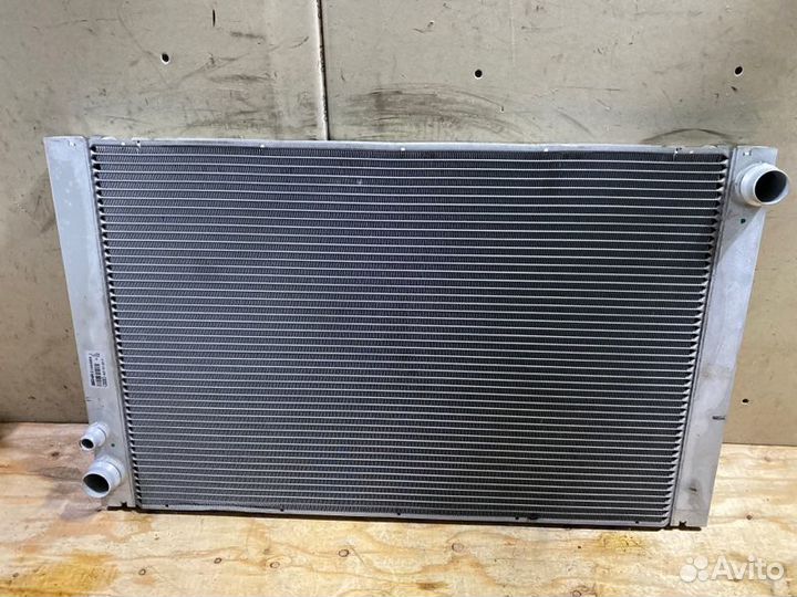 Радиатор двс Audi A8 4E2 BVJ 2008