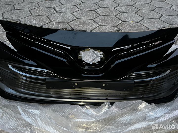 Передний бампер на camry 70