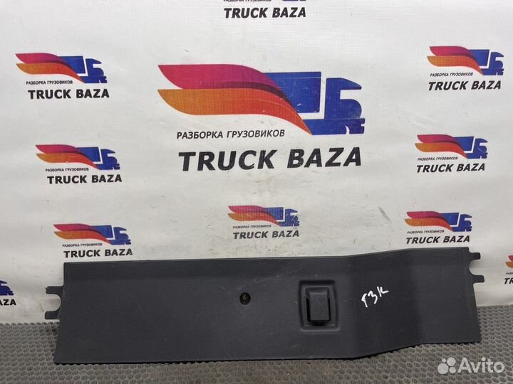 810W629300188 Накладка задней стенки правая