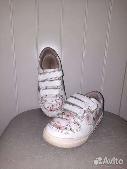 Кеды для девочки 27 размер почти новые