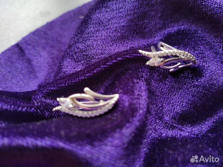 Серебряные серьги,цепи, крестики,кольцо