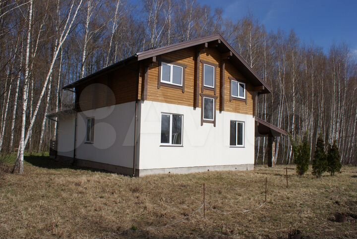 Дом 180 м² на участке 15,9 сот.