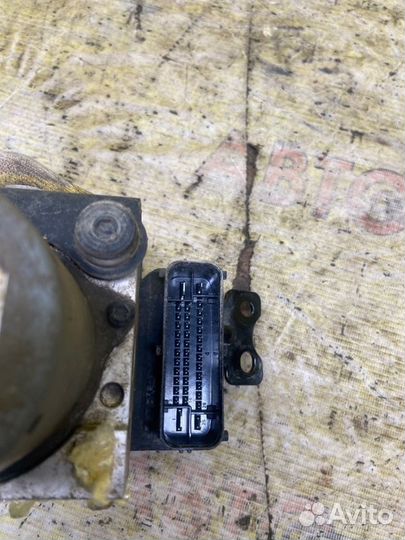 Блок abs Kia Sportage SL G4KD 2013