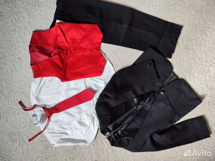 Костюм 104/110