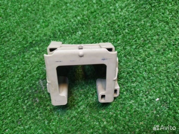 Кронштейн левый Mazda 6 GH 2010-2012