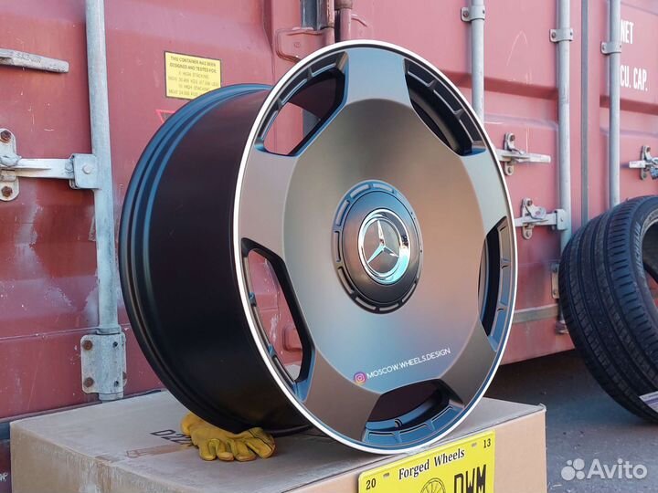 Кованые диски R22 на Mercedes-Benz G-Class AMG