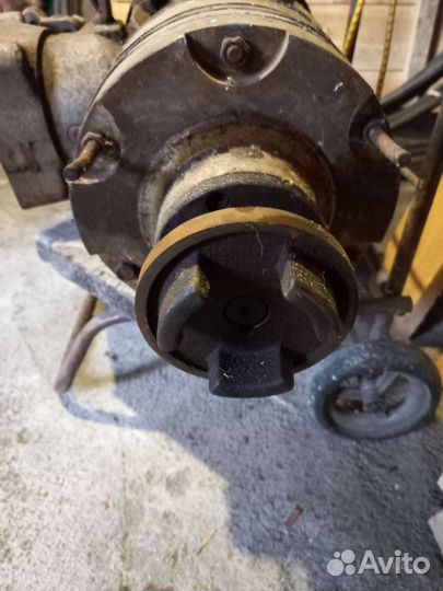 Электродвигатель асинхронный бу