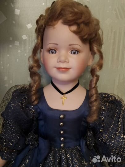 Кукла фарфоровая коллекционная