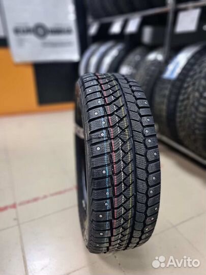 Viatti Brina Nordico V-522 215/50 R17 91T