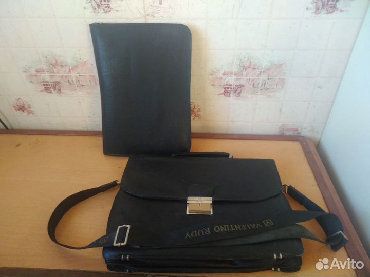 Портфель кожаный стильный, фирменный, деловой