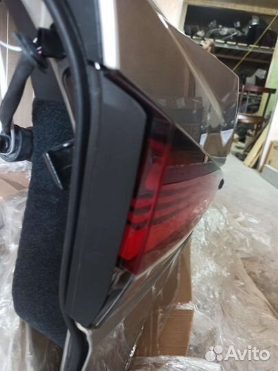 Фонарь внутренний левый Lexus RX4 2019-2023