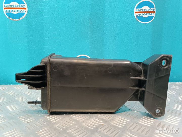 Абсорбер топливного бака Volkswagen Passat B7 1.4