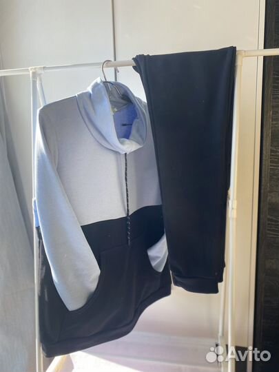 Спортивный костюм для беременных и кормления