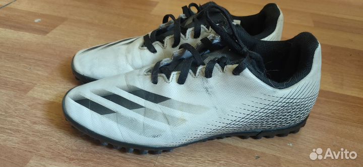 Бутсы сороконожки adidas