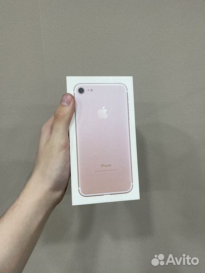 iPhone 7, 32 ГБ