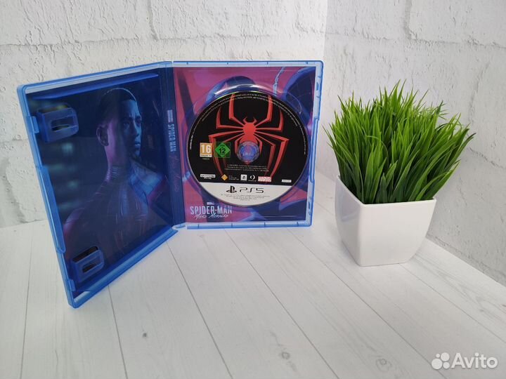 Игра Человек Паук Майлз Моралес для PS5