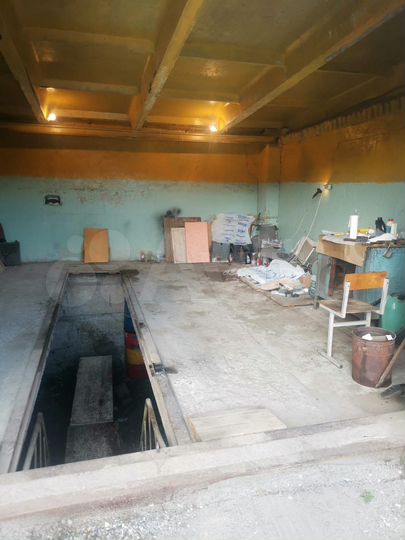 Гараж, > 30 м²