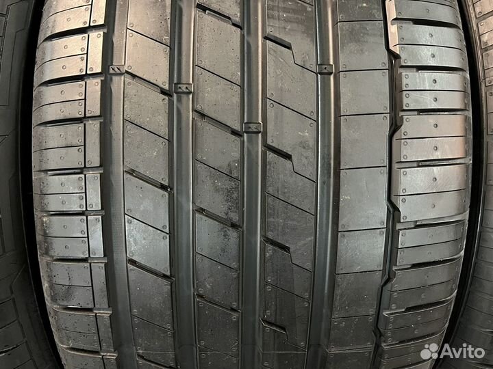 Hankook Ventus S1 Evo3 SUV K127A 285/40 R22 и 325/35 R22