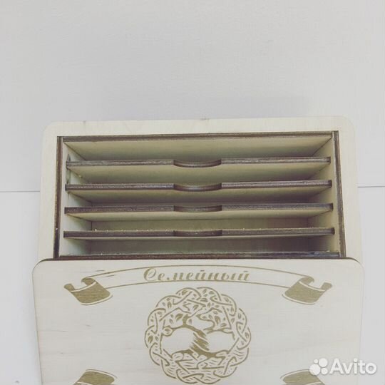 Шкатулка для денег