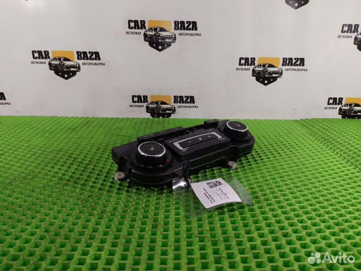 Блок управления отопителем Skoda Superb