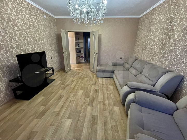 2-к. квартира, 68 м², 4/16 эт.