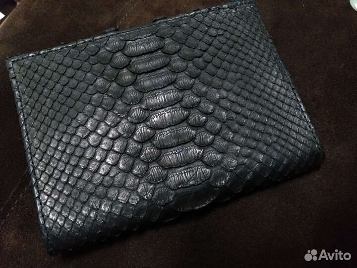 Обложка для паспорта из кожи питона