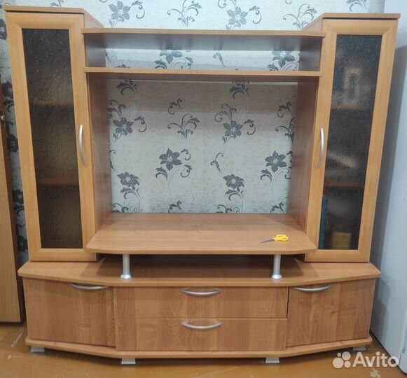 Стенка в гостиную бу